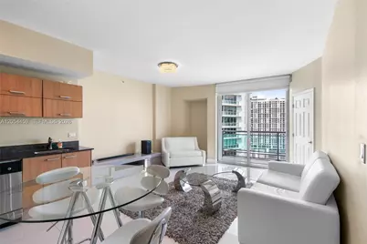 350 S Miami Ave #2515, Miami, FL 33130 - Photo 6