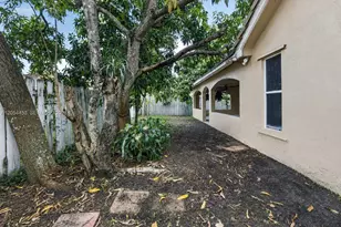 709 NW 177th Ave, Pembroke Pines, FL 33029 - Photo 30