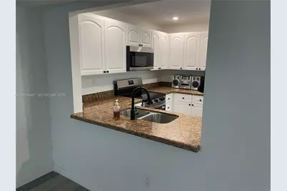 452 NE 210th Cir Ter #102-7A, Miami, FL 33179 - Photo 6