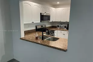 452 NE 210th Cir Terrace, Miami, FL 33179 - Photo 6