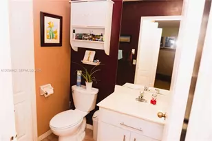 7081 SW 158th Ct, Miami, FL 33193 - Photo 14