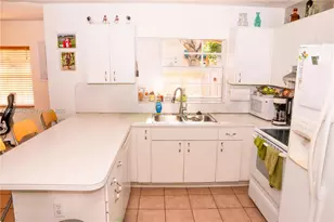 7081 SW 158th Ct, Miami, FL 33193 - Photo 6