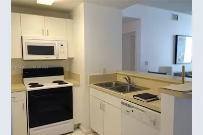 185 SE 14 Ter #2012, Miami, FL 33131 - Photo 6