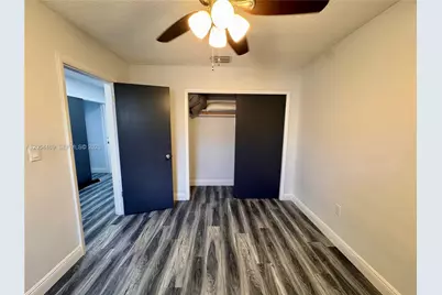 1158 NW 34th Ave, Miami, FL 33125 - Photo 8