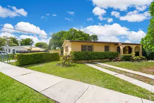 4901 SW 97th Ave, Miami, FL 33165 - Photo 2