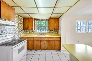 4901 SW 97th Ave, Miami, FL 33165 - Photo 10