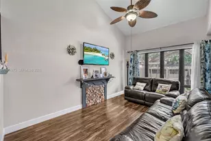 8747 Cleary Blvd, Plantation, FL 33324 - Photo 4