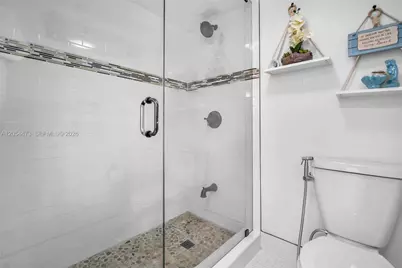 8747 Cleary Blvd, Plantation, FL 33324 - Photo 16