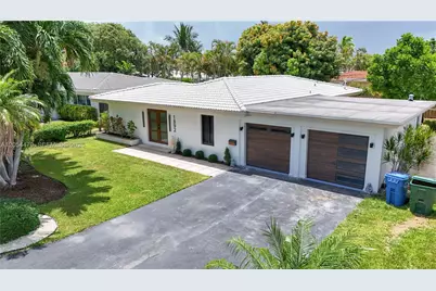 1892 NE 33rd St, Oakland Park, FL 33306 - Photo 1