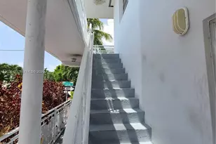 901 10th St, Miami Beach, FL 33139 - Photo 4