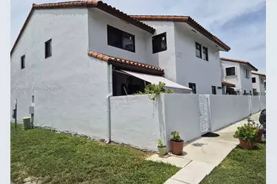 6201 SW 138  Th Ct #G, Miami, FL 33183 - Photo 1