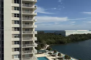 500 Bayview Dr, Sunny Isles Beach, FL 33160 - Photo 4