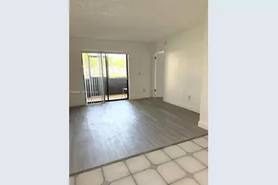 871 NE 207th Ter #4-102, Miami, FL 33179 - Photo 2