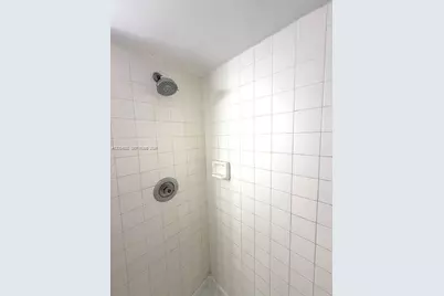 871 NE 207th Ter #4-102, Miami, FL 33179 - Photo 20