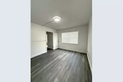 871 NE 207th Ter #4-102, Miami, FL 33179 - Photo 6