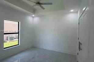 257/259 SW 3rd St, Cape Coral, FL 33991 - Photo 12