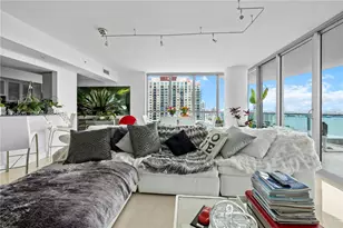 1331 Brickell Bay Dr, Miami, FL 33131 - Photo 32