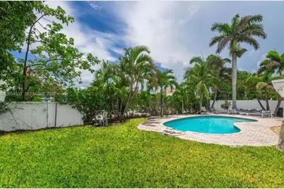 2784 NE 30th St, Lighthouse Point, FL 33064 - Photo 40