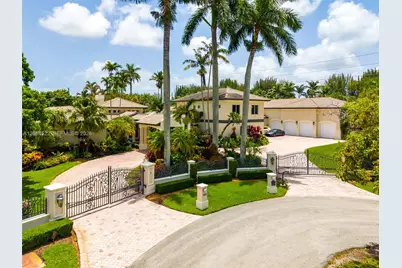 7855 SW 83rd Ct, Miami, FL 33143 - Photo 2