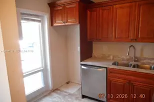 1461 S Ocean Blvd, Lauderdale by the Sea, FL 33062 - Photo 8