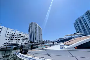 17301 Biscayne Blvd, North Miami Beach, FL 33160 - Photo 24