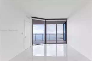 700 NE 24th St, Miami, FL 33137 - Photo 14
