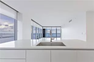 700 NE 24th St, Miami, FL 33137 - Photo 6