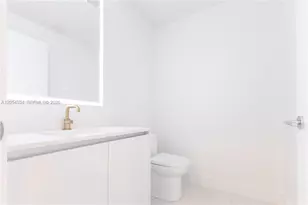 700 NE 24th St, Miami, FL 33137 - Photo 12