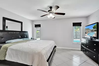 3946 NW 1st Dr, Deerfield Beach, FL 33442 - Photo 14
