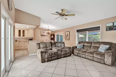 3946 NW 1st Dr, Deerfield Beach, FL 33442 - Photo 12
