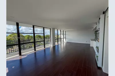 1000 Parkview Dr #531, Hallandale Beach, FL 33009 - Photo 16