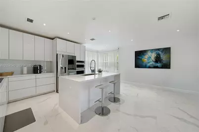 8770 SW 204th St, Cutler Bay, FL 33189 - Photo 6