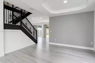 10956 NW 73rd St, Doral, FL 33178 - Photo 4