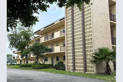 200 Ashbury Rd #204, Hollywood, FL 33024 - Photo 2