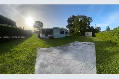 14590 NW 10th Ave, Miami, FL 33168 - Photo 12