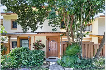 4070 Sierra Ter, Sunrise, FL 33351 - Photo 2