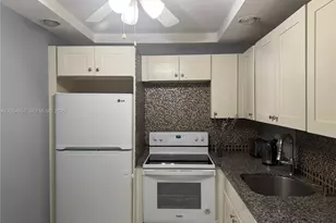 20335 W Country Club Dr, Aventura, FL 33180 - Photo 16