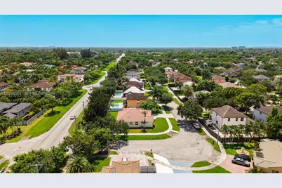 12971 SW 200th Ter, Miami, FL 33177 - Photo 48