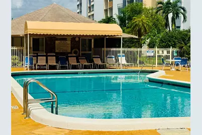 420 NE 12th Ave #502, Hallandale Beach, FL 33009 - Photo 1