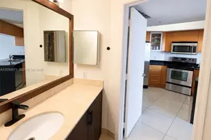 1750 N Bayshore Dr, Miami, FL 33132 - Photo 10