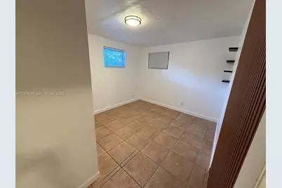 165 Lawn Way #165, Miami Springs, FL 33166 - Photo 12