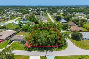 2801 SE Leigh Ave, Port Saint Lucie, FL 34952 - Photo 2