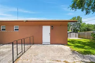5632 SW 36th Ct, West Park, FL 33023 - Photo 22