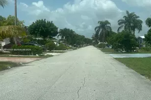 7521 Harbour Blvd, Miramar, FL 33023 - Photo 12