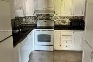 380 E Laurel Dr, Margate, FL 33063 - Photo 6
