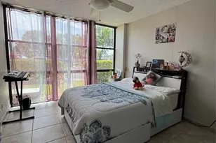 1000 Parkview Dr, Hallandale Beach, FL 33009 - Photo 2