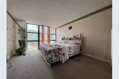 1000 Parkview Dr #107, Hallandale Beach, FL 33009 - Photo 6