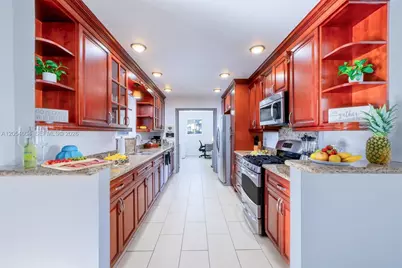 312 N Luna Ct, Hollywood, FL 33021 - Photo 14