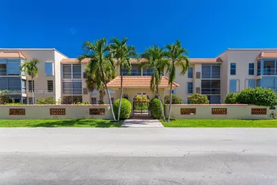 331 SW 8th St #3F, Boca Raton, FL 33432 - Photo 1