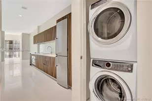 851 NE 1st Ave, Miami, FL 33132 - Photo 8